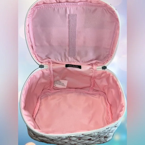 Wild Fable Quilted Floral Cosmetic Bag Zippered Train Case Rosebud Design 🥀🌹 - Picture 5 of 10